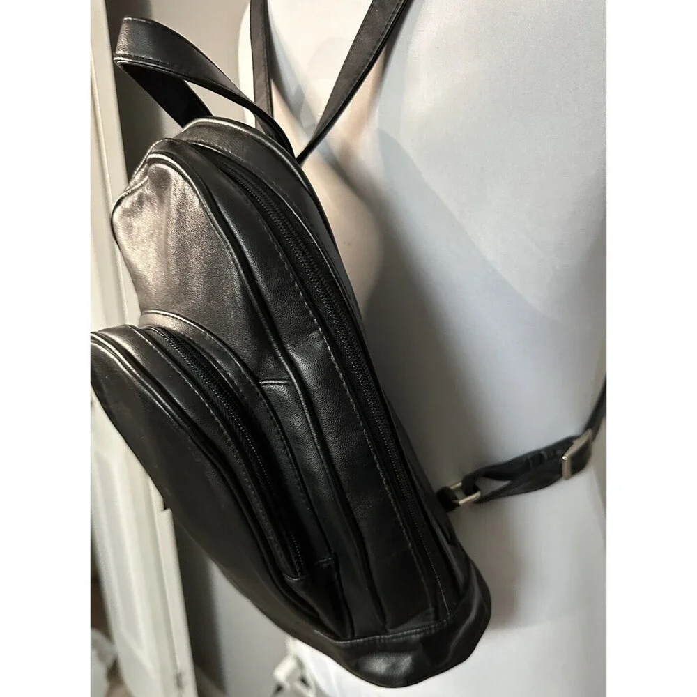 Unbranded Womens Black Leather Backpack Two Pocket Purse Adjustable Straps GUC